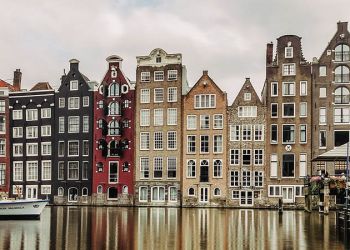 Scoprire Amsterdam da una prospettiva unica: cosa sono le House Boat