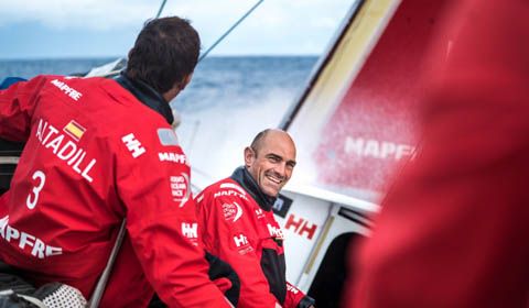 Volvo Ocean Race: MAPFRE vince lo sprint a Saint Malo