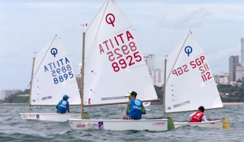 Marco Gradoni in testa al Mondiale Optimist a Pattaya 3 gli azzurri nella gold fleet