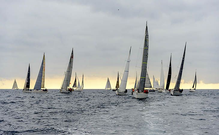 Campionato Invernale di Marina di Loano: il vento leggero ancora protagonista