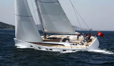 Azuree 41 e Euphoria 68 doppio debutto mondo a Cannes ed intro nuova ...