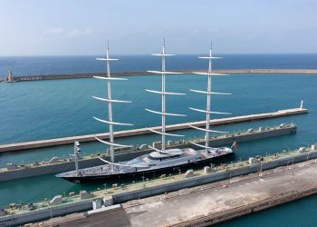 Maltese Falcon: nel bacino Lusben di Livorno si è svolto il varo tecnico dell'iconico sailing yacht di Perini Navi