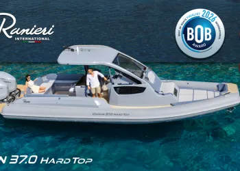 Cayman 37.0 Hard Top: doppia nomination europea