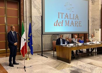Assonautica Italiana con il suo Presidente alla presentazione dei cinque francobolli dedicati all’Italia del mare