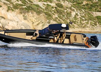Smooth riding TECHNOHULL 38 Grand Sport  is becoming a family favourite