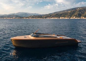 Con Heritage 9.9 US, Studio NAMES trasforma una barca classica in un prototipo all’avanguardia