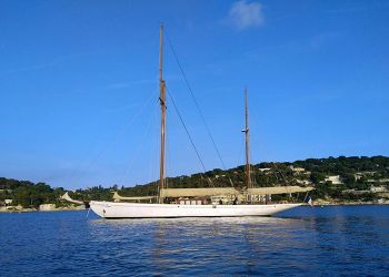 Camper & Nicholsons-built yacht Black Swan joins the C&N charter fleet