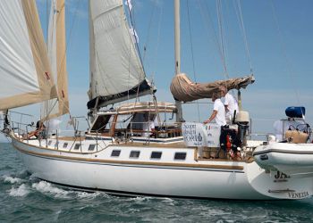 Il ketch ''Jancris'' approda ad Ancona per promuovere il turismo nautico