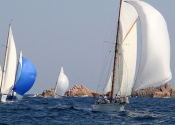 La festa per le vele d'epoca e classiche di fine estate è in Sardegna a Cala dei Sardi