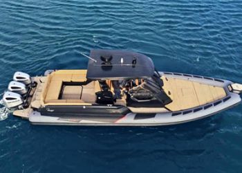 Ranieri International al Palm Beach International Boat Show con il primo Cayman 38.0 Executive Trofeo a tre motori