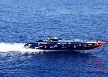Motonautica, Tommy One record mondiale UIM offshore sulla Fiumicino-Civitavecchia-Fiumicino. Domani prima prova del mondiale XCAT