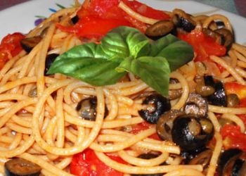 Spaghetti al pomodoro crudo