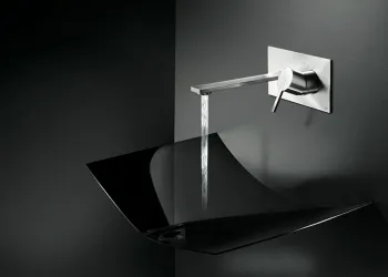 Nuove atmosfere di bordo con Fir e la collezione Stainless Steel 
