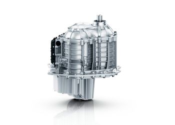 ZF presents the first automatic 2-speed hydraulic transmission with a weight of just 55 kgs