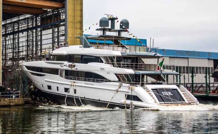 Benetti vara il primo Diamond 145, yacht in vetroresina di 44 metri