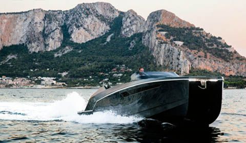 Poseidon Software presenta Aurea il primo catamarano a motore integralmente Made in Italy