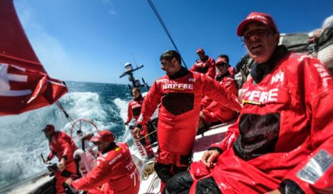 Volvo Ocean Race - Familiar faces head the fleet after first night