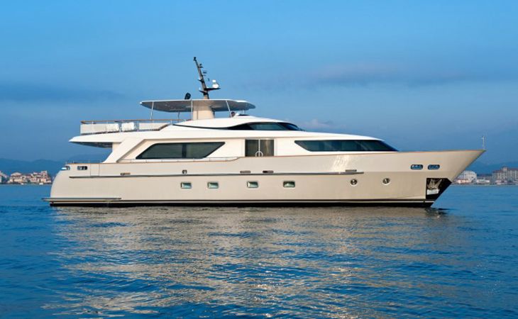 Camper & Nicholsons: is thrilled to announce the sale of Sanlorenzo SD92 Lori
