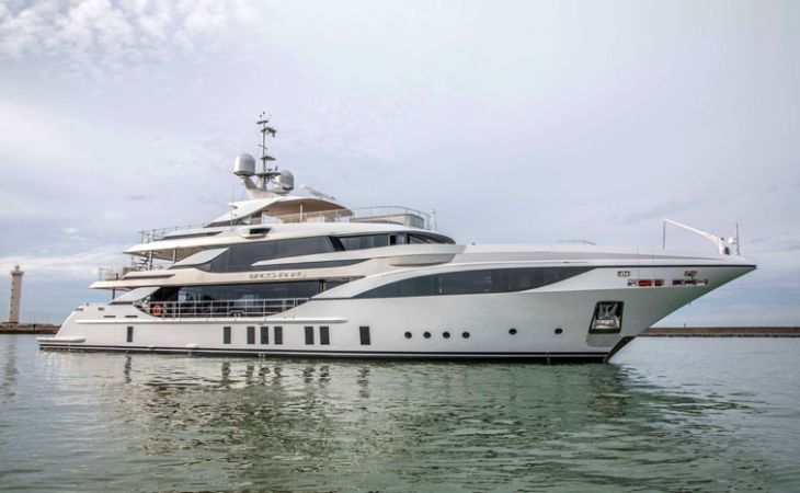 Benetti consegna FB703 M/Y ''Bacchanal'' mega yacht custom di 47 metri