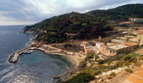 Isola di Gorgona: la motonave Superba inaugura la riattivazione della linea passeggeri da Livorno