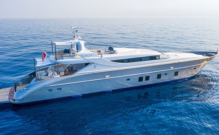 La visione del designer: Tommaso Spadolini svela i segreti del refit  del 37,6m sport yacht A2