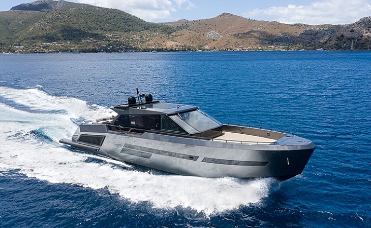 New 40-knots Mazu 82 superyacht delivered to its owner