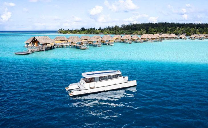 Soel Yachts consegna due catamarani a propulsione solare ad un Resort a Bora Bora