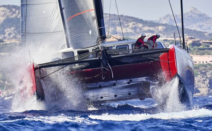 Yacht Club Costa Smeralda: terza giornata con meteo perfetto alla Maxi Yacht Rolex Cup