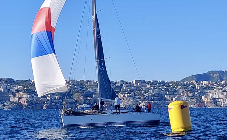 La Coppa Pacifico ha aperto l’Invernale di Napoli. Primi posti per Soulaima (ORC), Gulliver (Sportboat) e Sly Fox (Grancrociera)