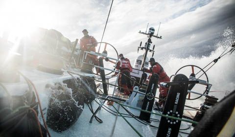 Volvo Ocean Race - Attacco al leader