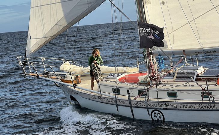 Golden Globe Race and Sydney to Hobart Fleet meet in Storm Bay. Kirsten Neuschafer in the lead ?