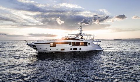 Azimut Yachts porta a Cannes la sua ''Dolce Vita 3.0''
