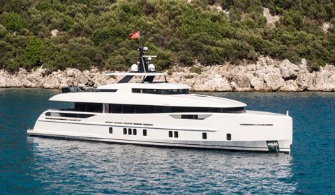 Alia Yachts delivers the sophisticated 31m superyacht Virgen del Mar VI