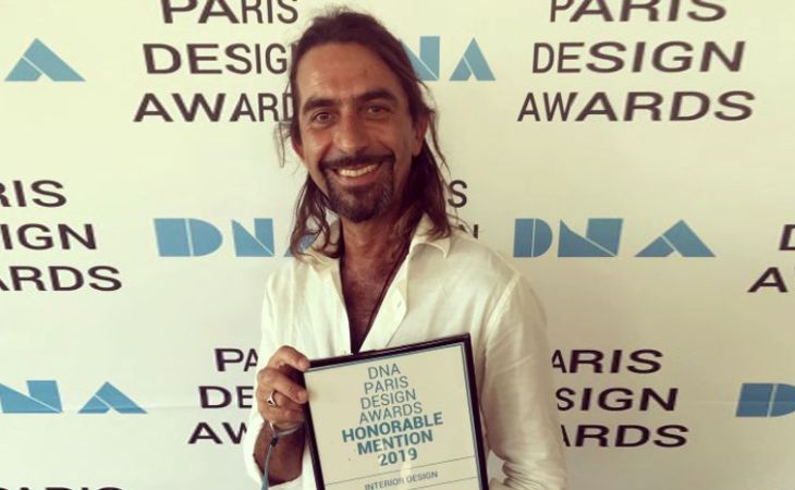 Honorable Mention al premio DNA Paris per ''SWIM'' dei F.lli Razeto e Casareto