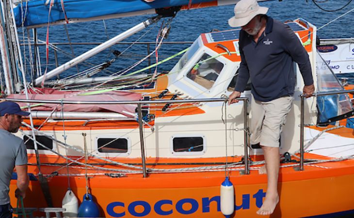 Golden Globe fleet dive into doldrums, frustrating first test for many
