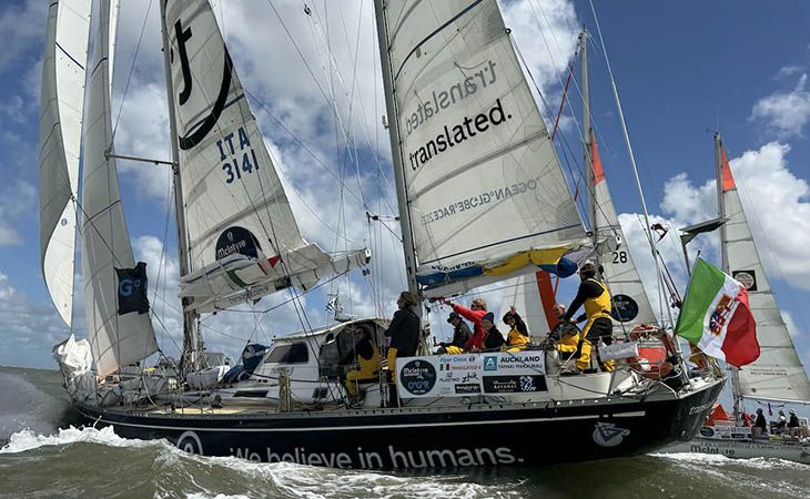 Ocean Globe Race: Translated 9 si ritira  con danni allo scafo