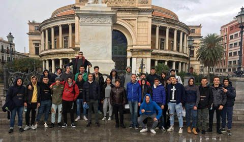 Genova-Palermo andata e ritorno per gli studenti del Nautico Artiglio sulla nave Excelsior GNV