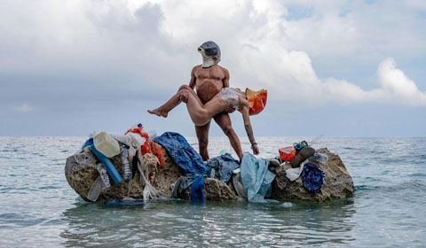 Gaetano Mura ''Pesce fuor d'acqua'': il navigatore oceanico fotografato dalla moglie Carla de Gioannis