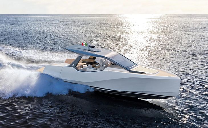 Italia Yachts, a Miami, svela il progetto della sua prima barca a motore:  IY 43 veloce. La prima della nuova linea