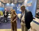 Giorgia Meloni allo stand della Lega Navale Italiana al Salone Nautico di Genova, insieme a rappresentanti e ufficiali