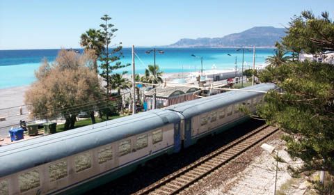 La Ferrovia Genova-Ventimiglia, lungo la Riviera dei Fiori