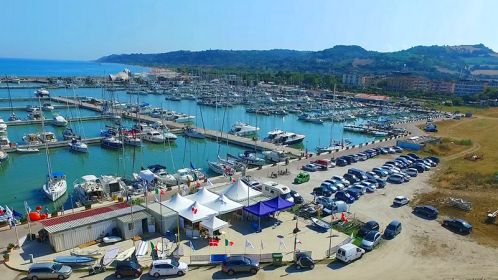 Al Marina di Porto San Giorgio torna il festival ''Salpamenti''
