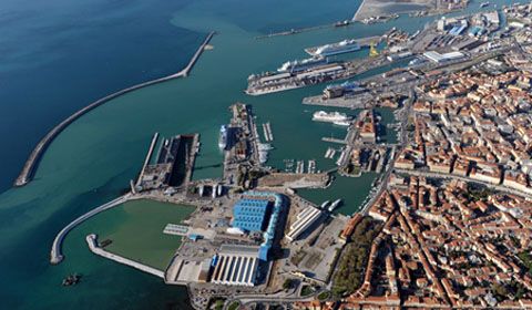 Dal porto di Livorno il via al primo bando per la Darsena Europa